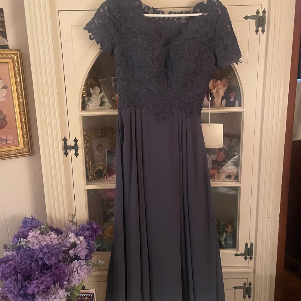 Blue Midi Gown with Scoop Neck for Wedding Guest